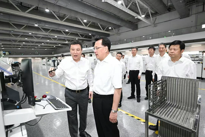 袁家軍在調(diào)研經(jīng)濟運行情況時強調(diào)突出效益導向 精準服務企業(yè)更好實現(xiàn)經(jīng)濟質(zhì)的有效提升和量的合理增長